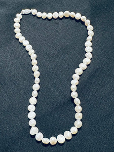 Hannah Freshwater Pearl Necklace